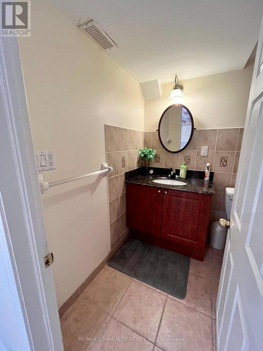 18 Skipperhill Crescent, Toronto, Ontario  M1X 1W1 - Photo 5 - E13488826