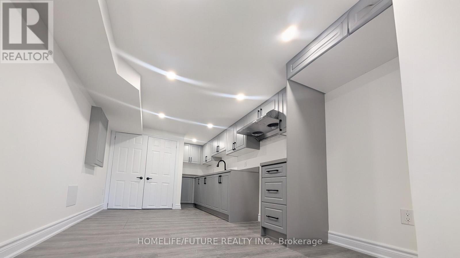 Bsmt - 43 Buena Vista Avenue, Toronto, Ontario  M1S 1J3 - Photo 4 - E13489012