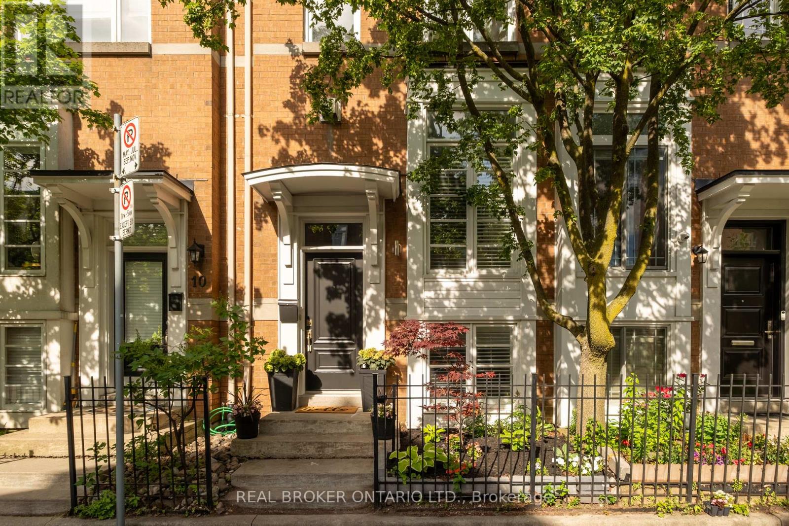 12 EAST YORK AVENUE, Toronto, Ontario