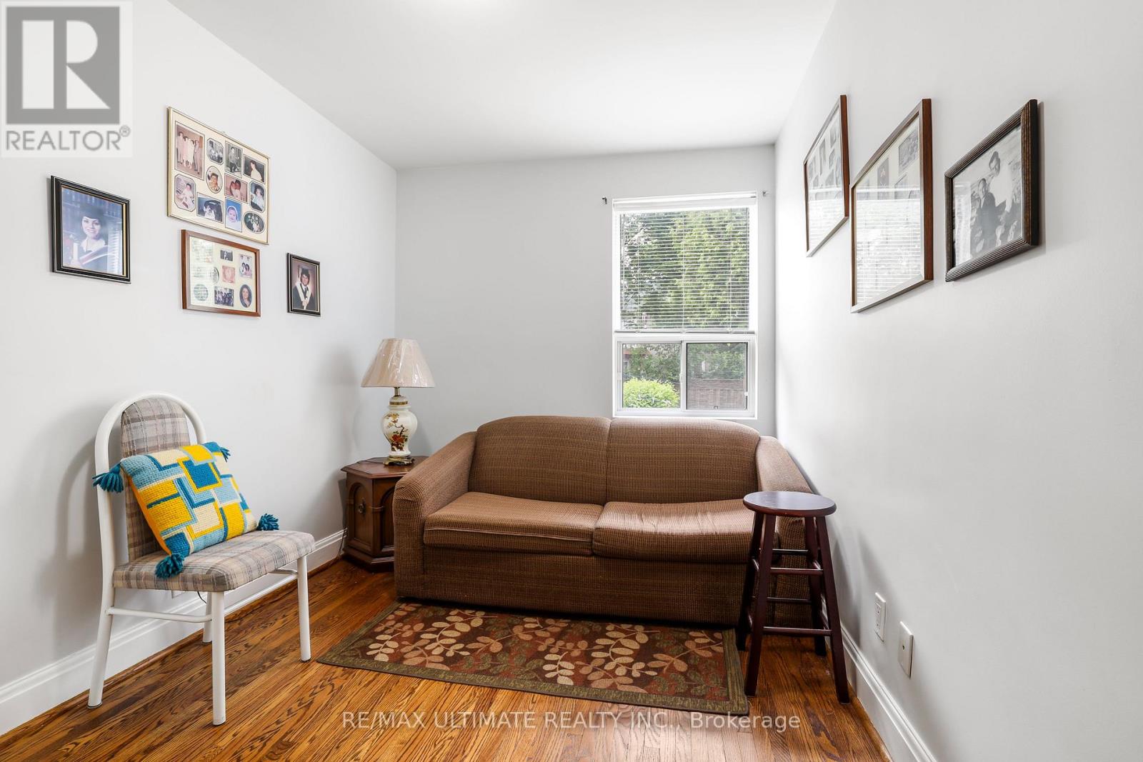 34 Doris Drive, Toronto, Ontario  M4B 3C8 - Photo 10 - E13489236