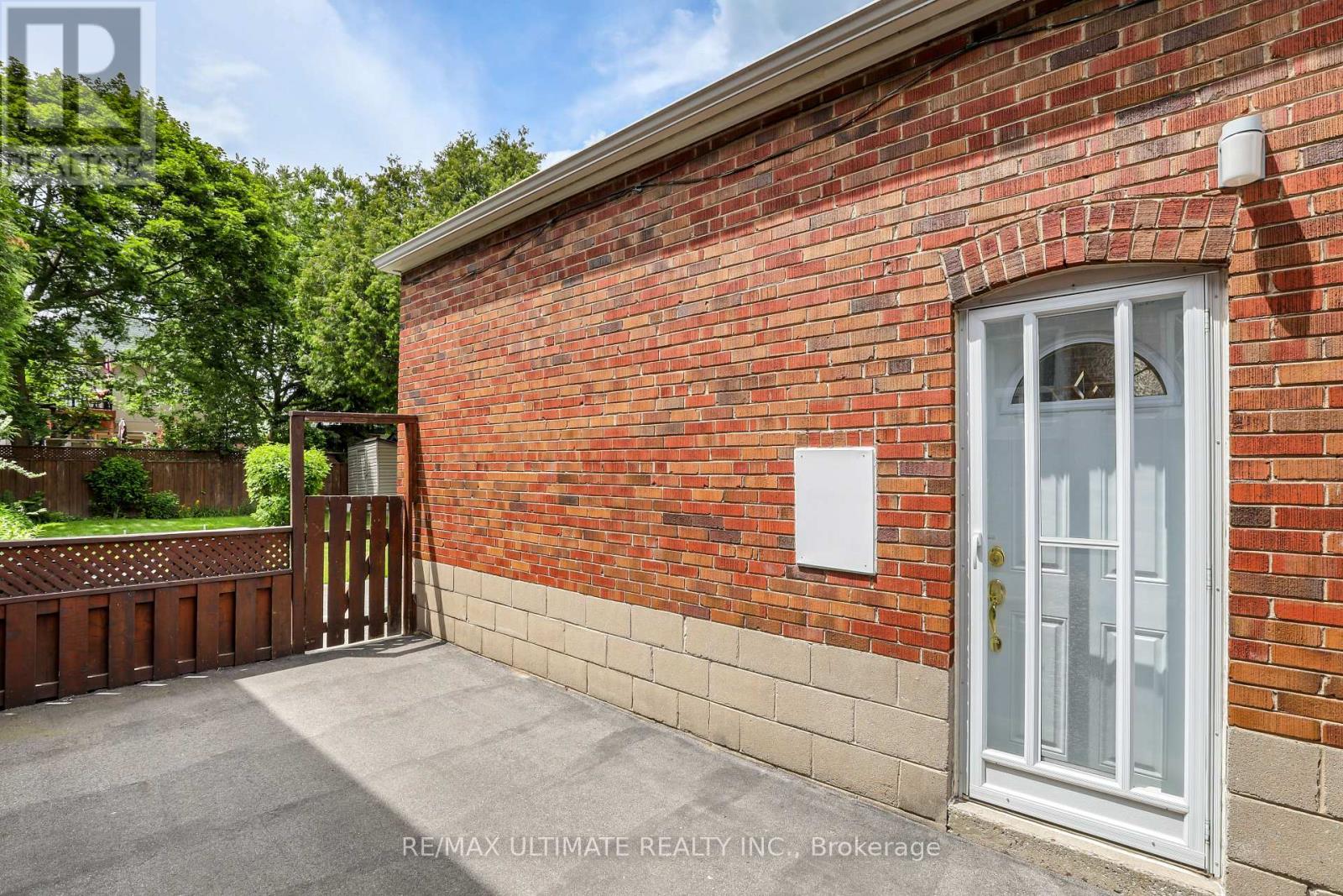 34 Doris Drive, Toronto, Ontario  M4B 3C8 - Photo 21 - E13489236