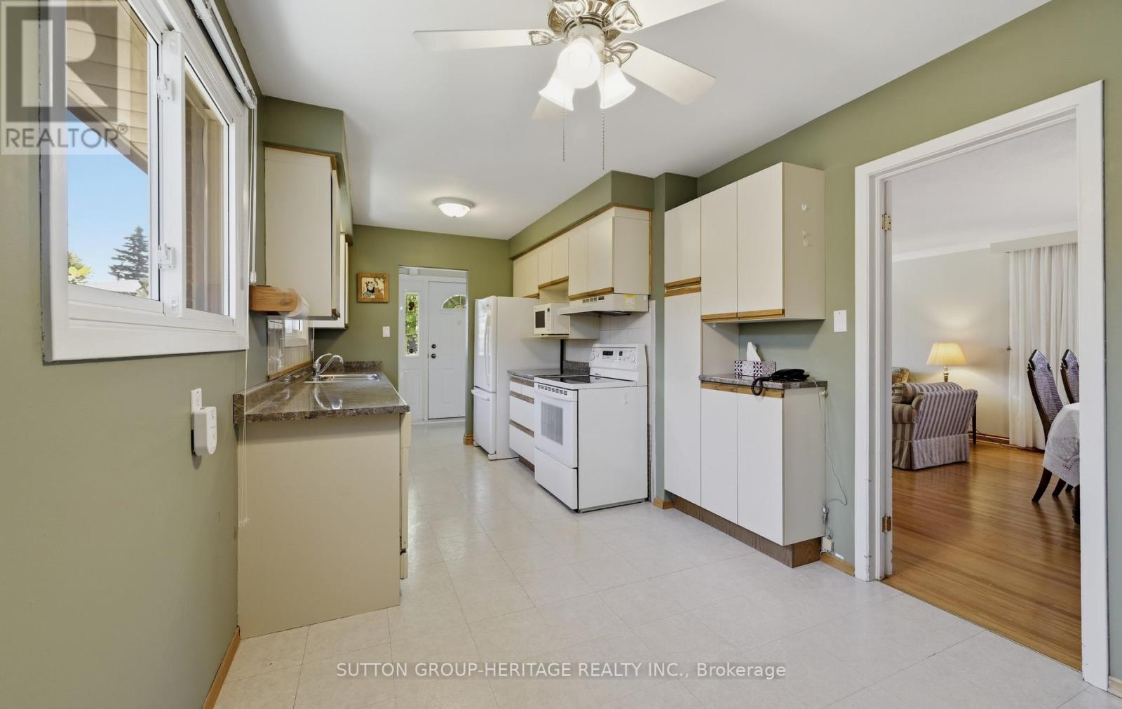 24 Conference Boulevard, Toronto, Ontario  M1C 2E3 - Photo 14 - E13489336