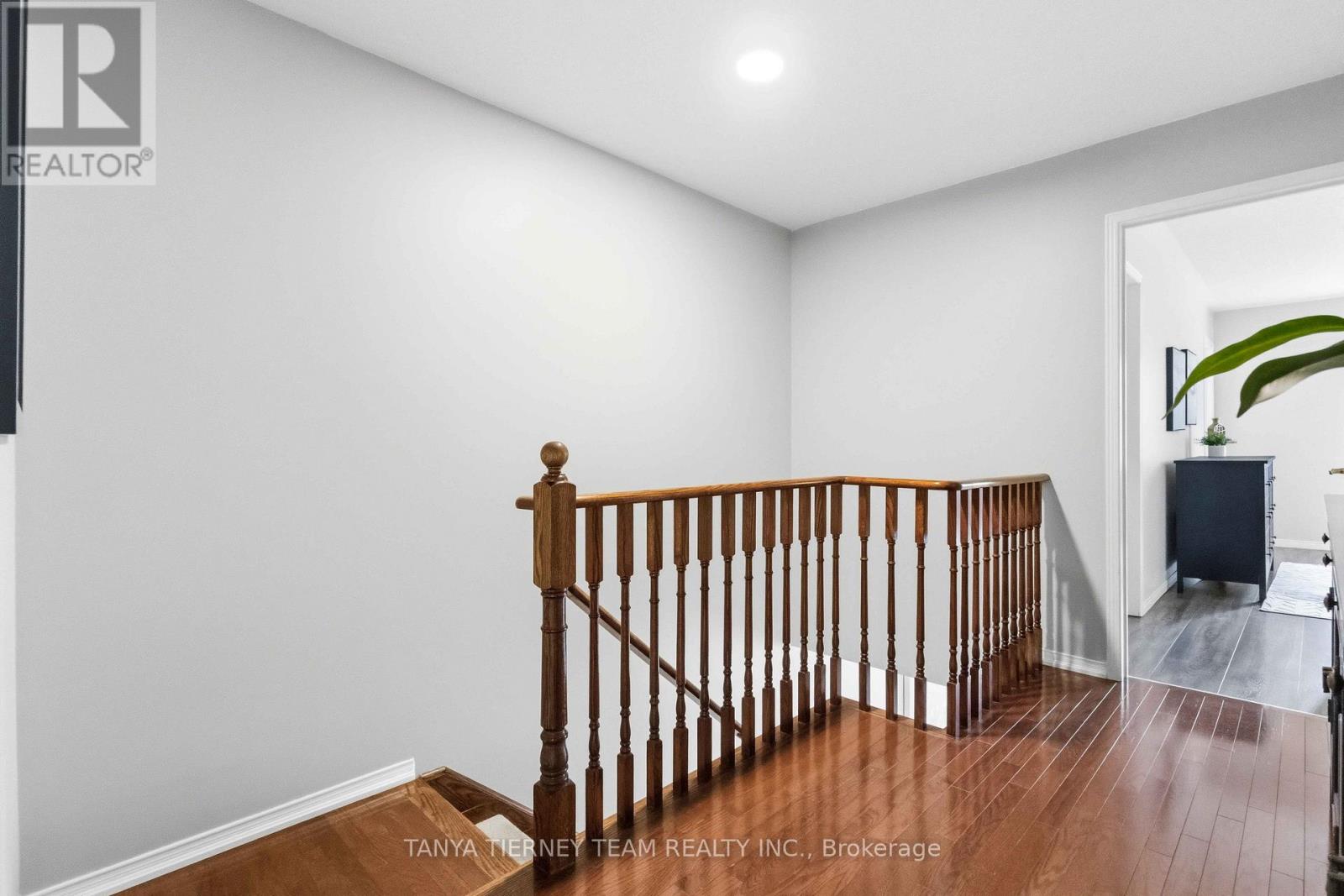 70 Tempo Way, Whitby, Ontario  L1M 1B7 - Photo 27 - E13489406
