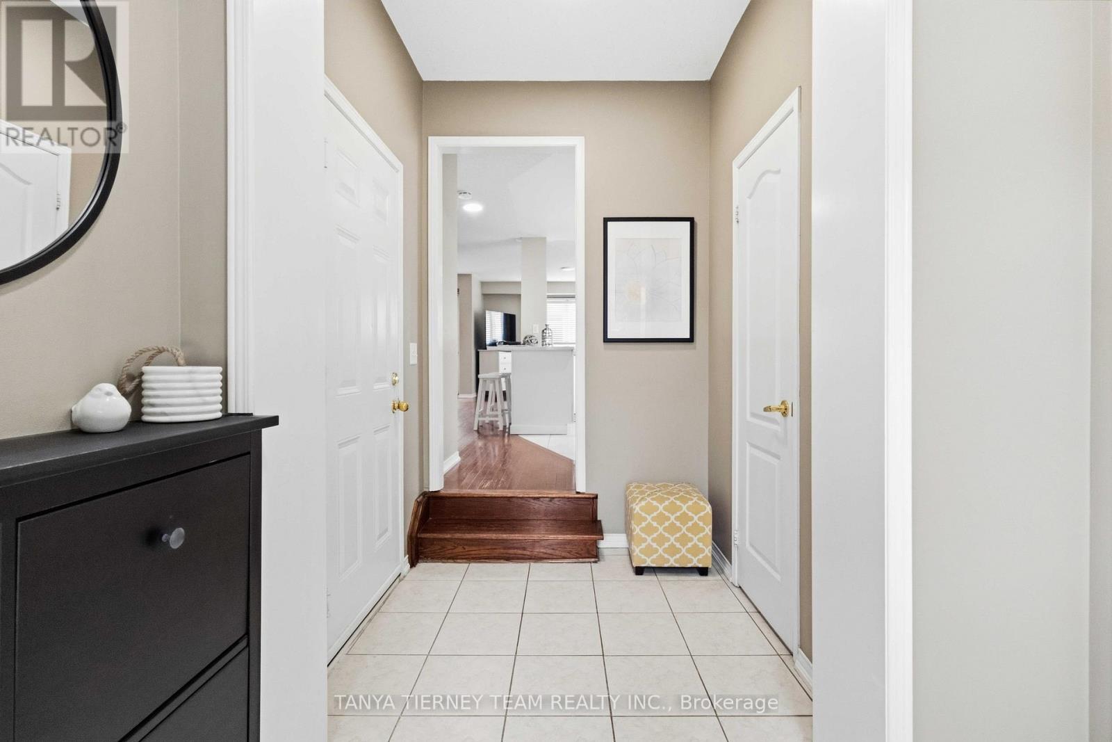 70 Tempo Way, Whitby, Ontario  L1M 1B7 - Photo 5 - E13489406