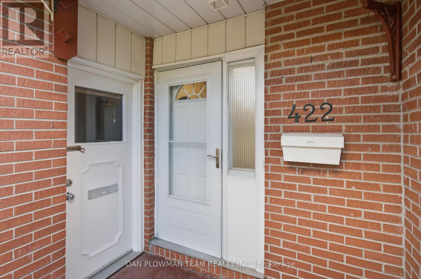 422 Lanark Drive, Oshawa, Ontario  L1J 6H6 - Photo 4 - E13489414