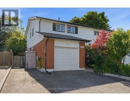422 LANARK DRIVE, Oshawa, Ontario