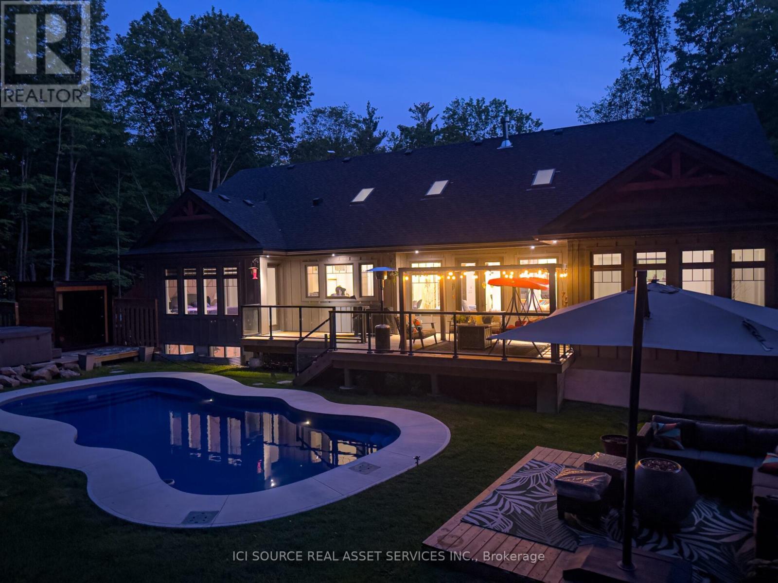 13 TIMBERRUN COURT, Hamilton, Ontario
