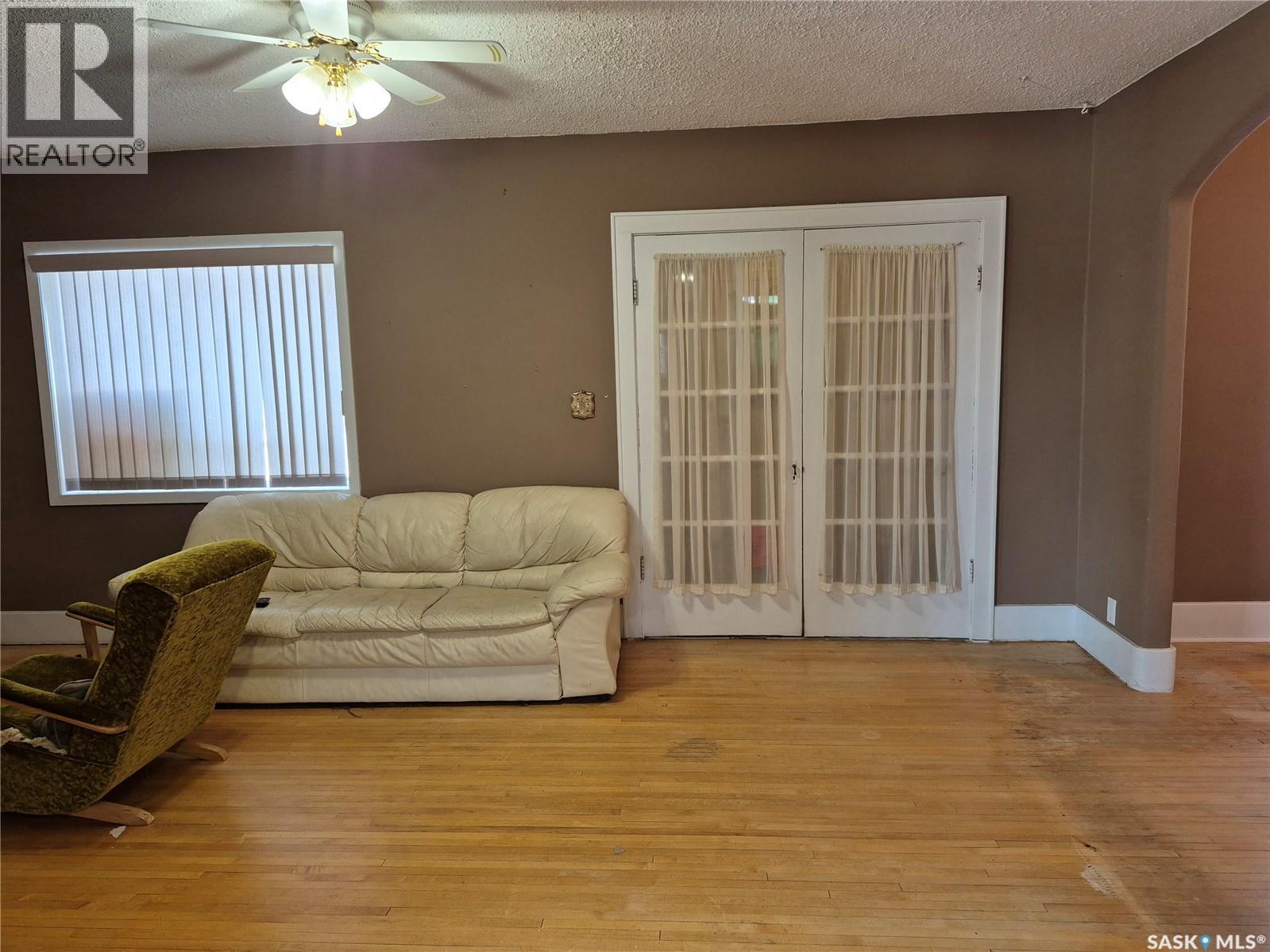 133 1st Street W, Ponteix, Saskatchewan  S0N 1Z0 - Photo 7 - SK027580