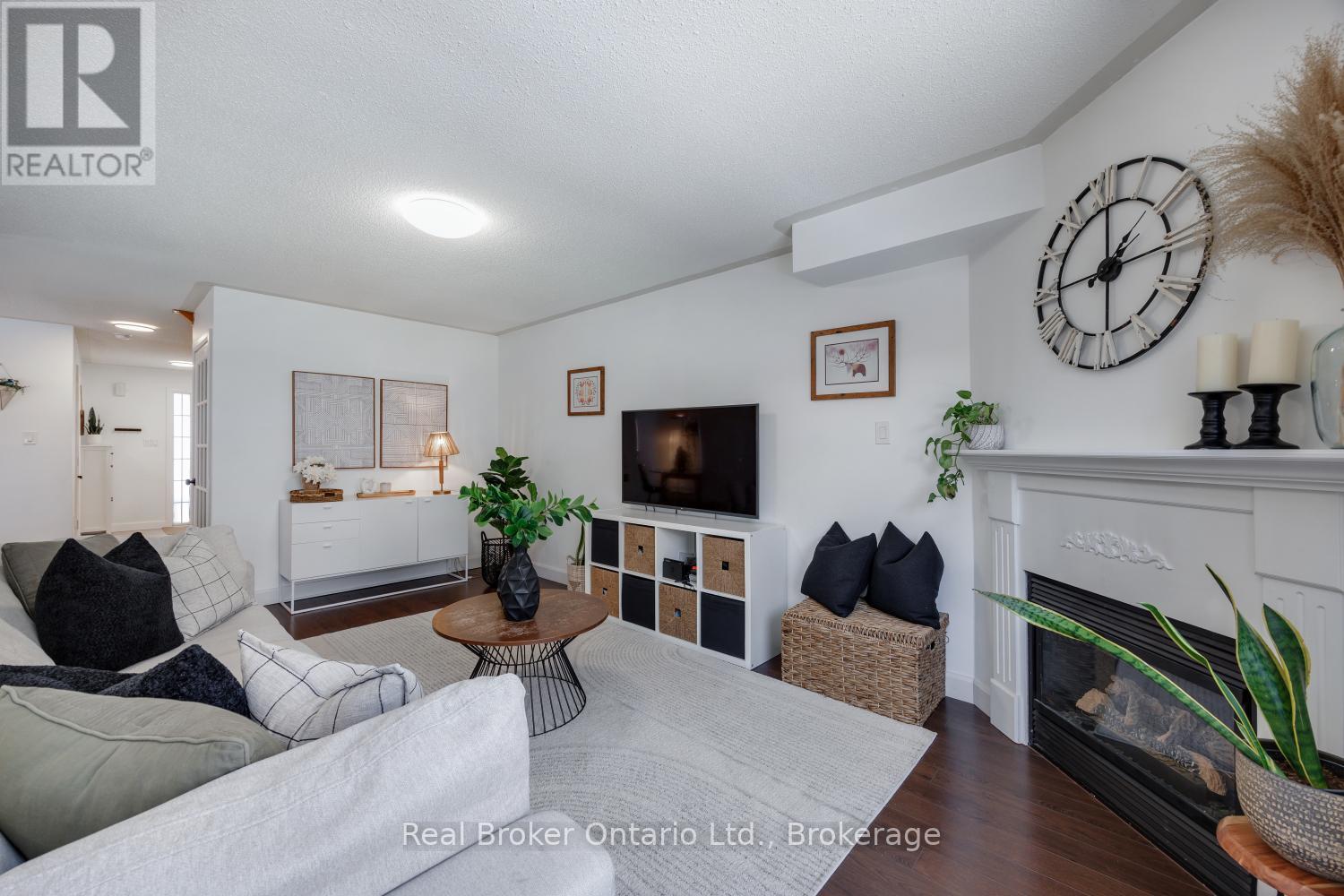 9 Candlebrook Drive, Whitby, Ontario  L1R 2V4 - Photo 16 - E13489726