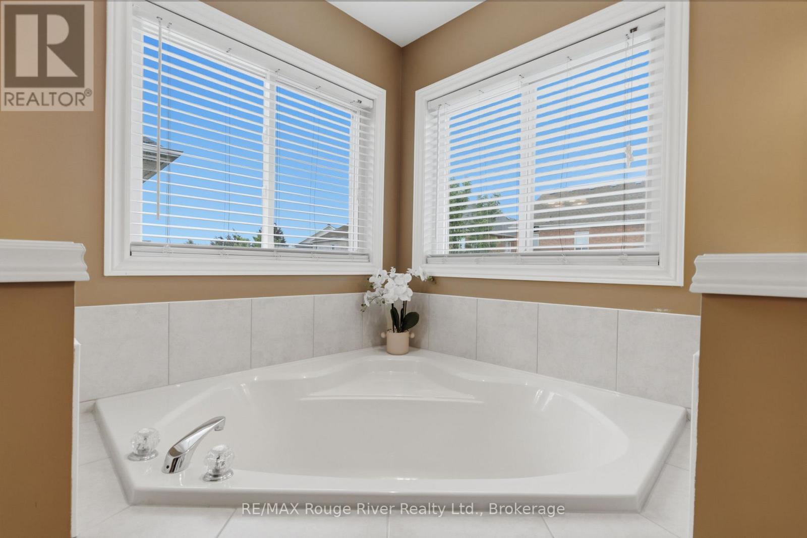 12 Covington Drive, Whitby, Ontario  L1M 2K6 - Photo 23 - E13489898