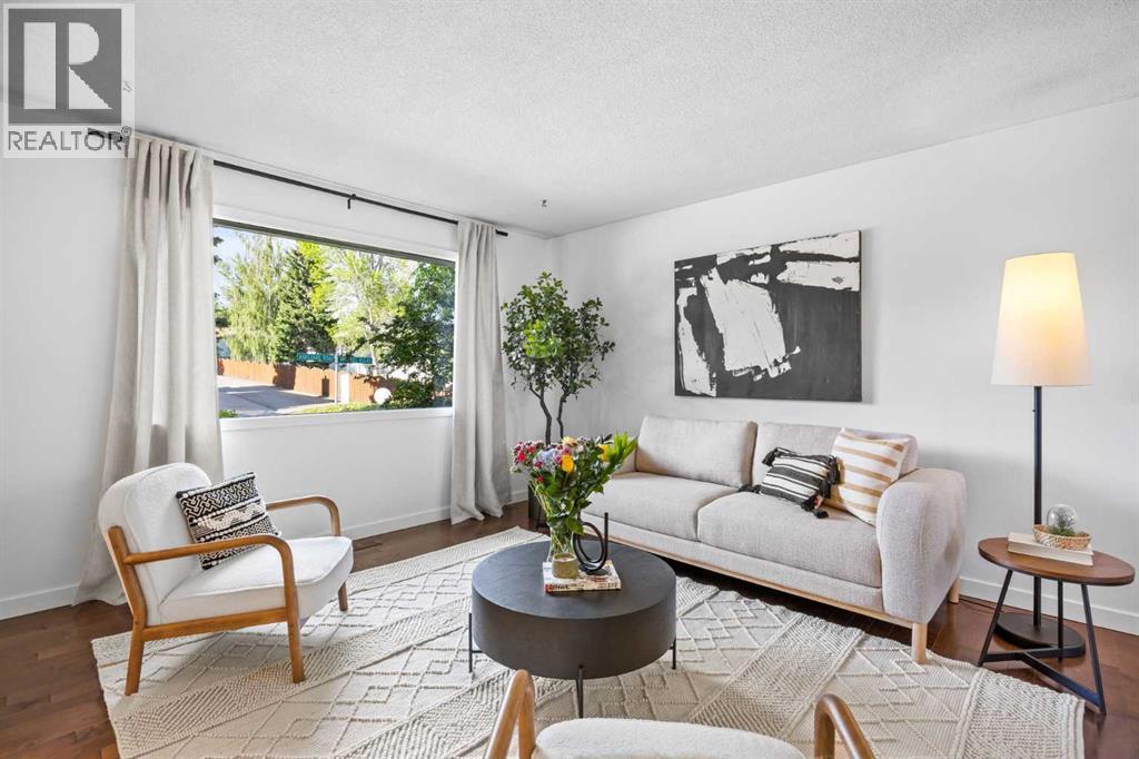 4952 Vanguard Road Nw, Calgary, Alberta  T3A 0R5 - Photo 7 - A2322982