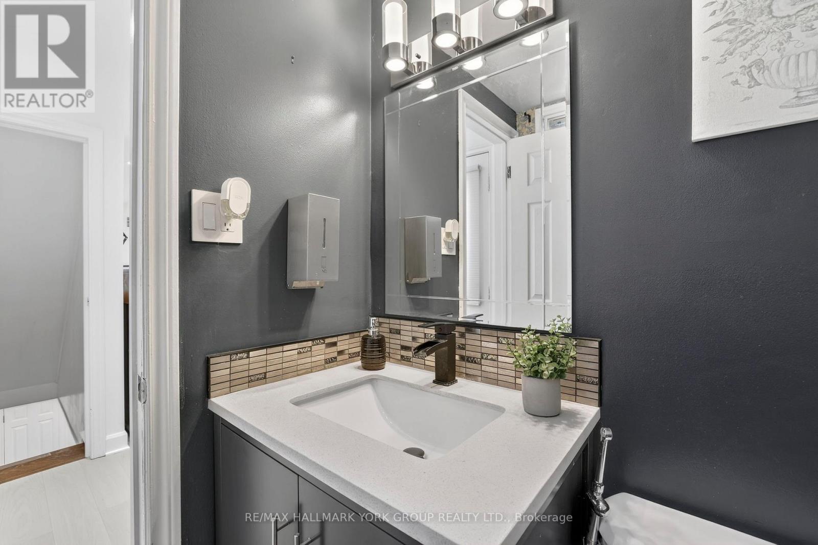 459 Sandford Street, Newmarket, Ontario  L3Y 4S8 - Photo 24 - N13487954