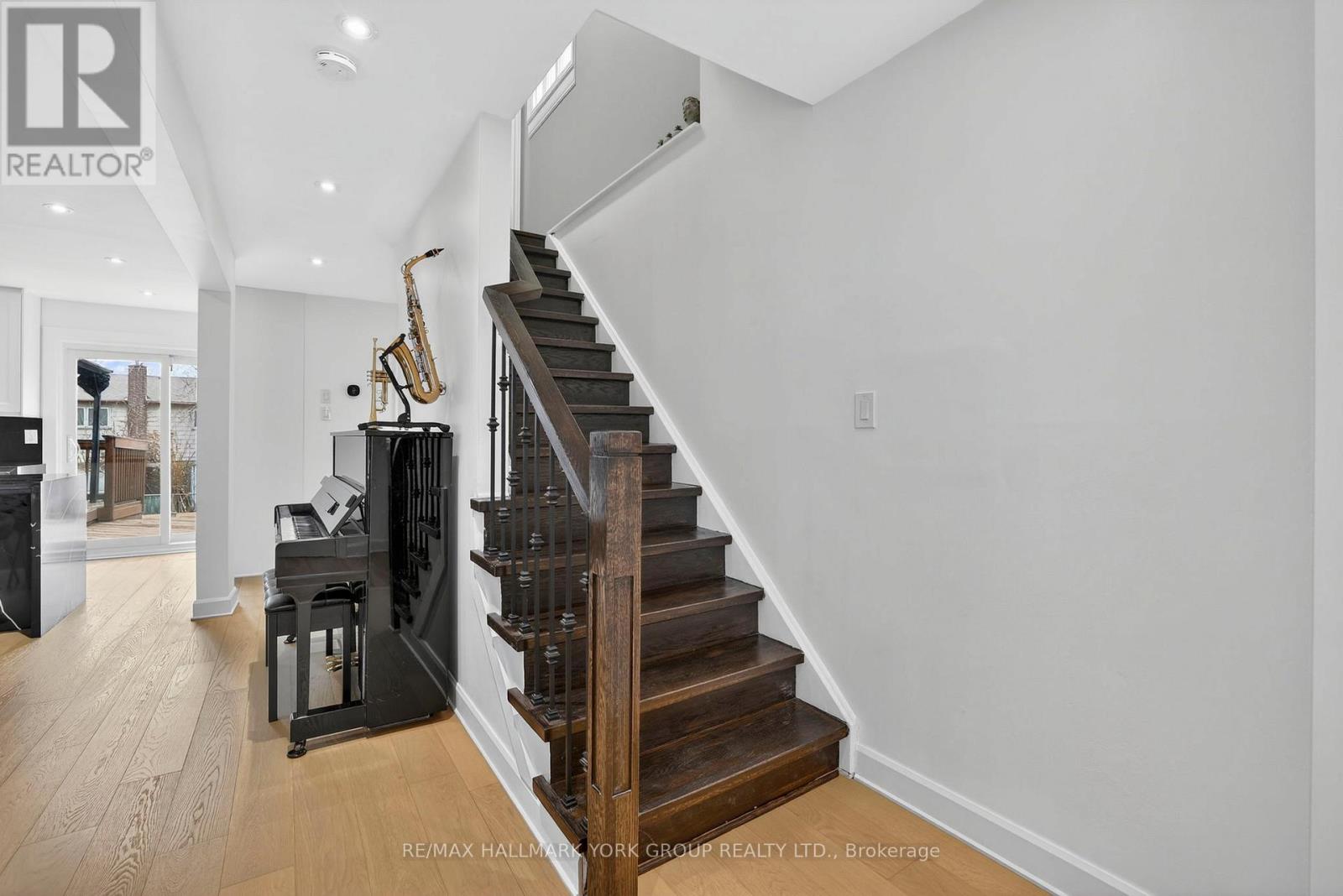 459 Sandford Street, Newmarket, Ontario  L3Y 4S8 - Photo 8 - N13487954