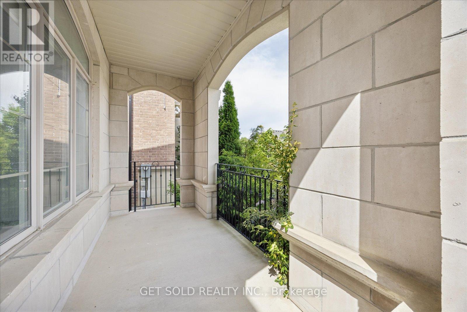 392 Woodgate Pines Drive, Vaughan, Ontario  L4H 3X4 - Photo 3 - N13488146