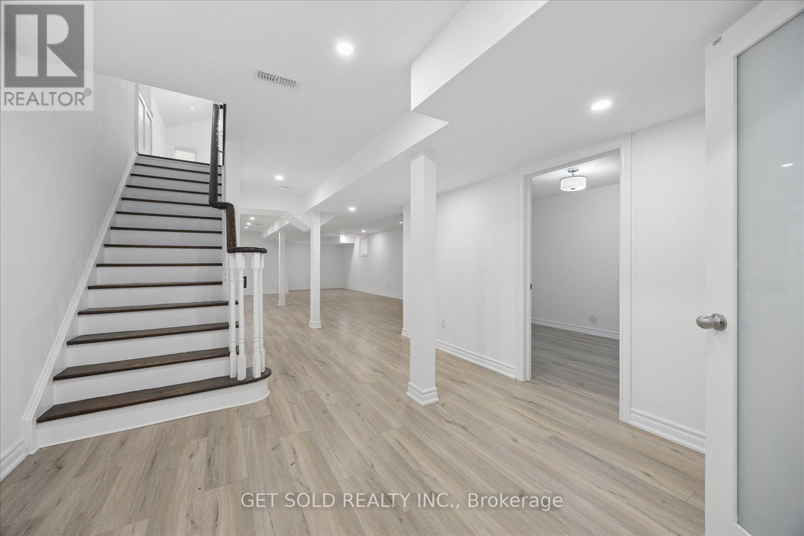 392 Woodgate Pines Drive, Vaughan, Ontario  L4H 3X4 - Photo 30 - N13488146