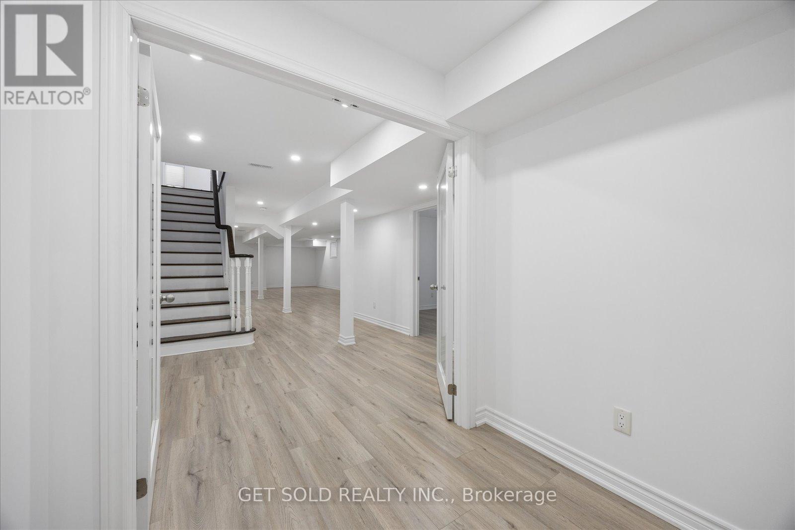 392 Woodgate Pines Drive, Vaughan, Ontario  L4H 3X4 - Photo 32 - N13488146
