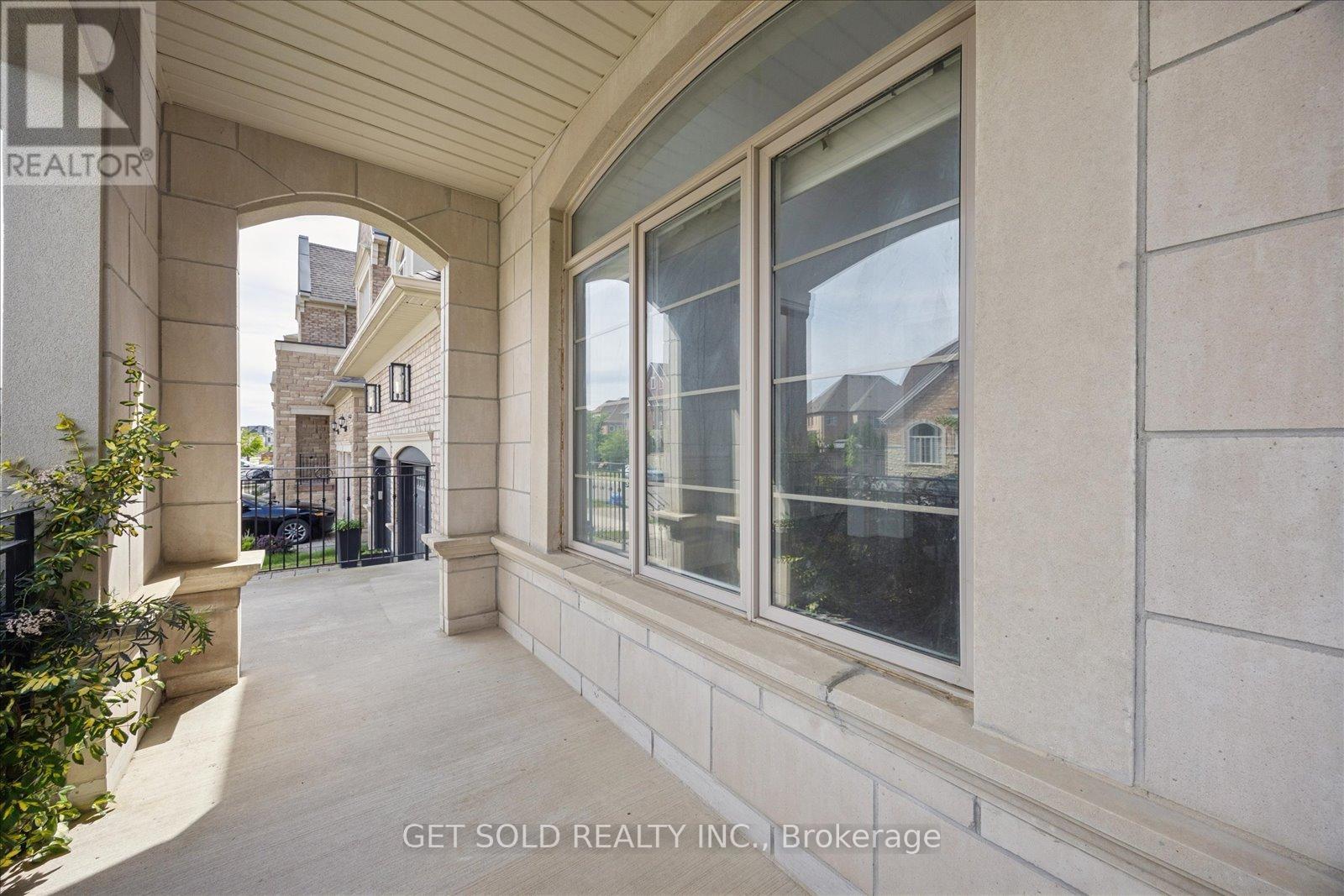 392 Woodgate Pines Drive, Vaughan, Ontario  L4H 3X4 - Photo 5 - N13488146