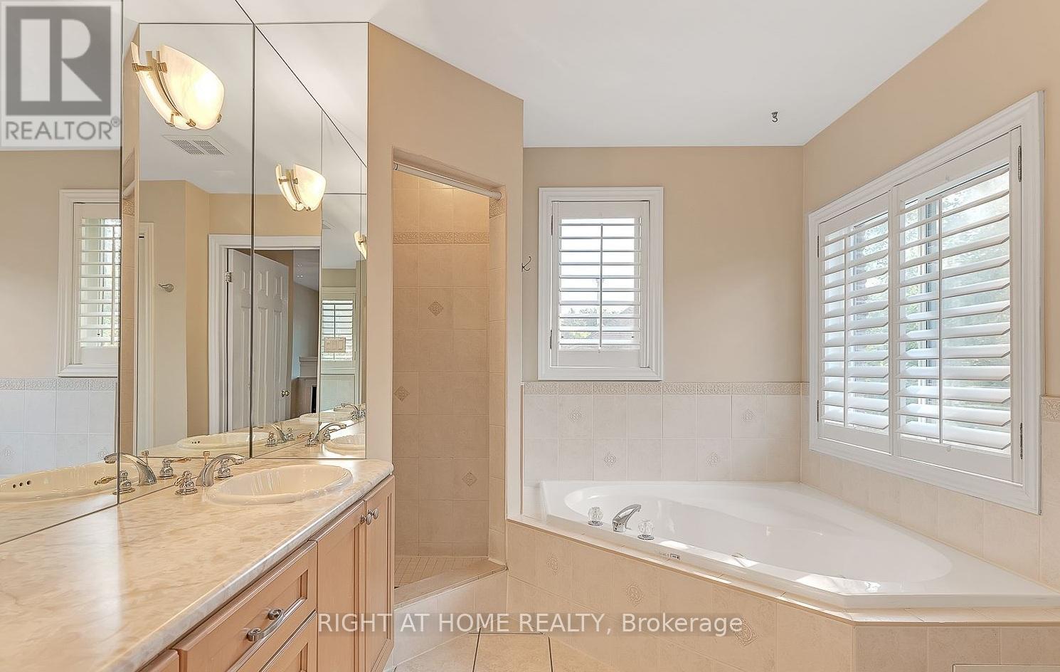 307 Sheridan Court, Newmarket, Ontario  L3Y 8P9 - Photo 16 - N13488162