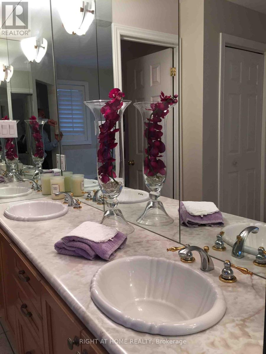 307 Sheridan Court, Newmarket, Ontario  L3Y 8P9 - Photo 28 - N13488162