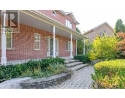 307 SHERIDAN COURT, Newmarket, Ontario
