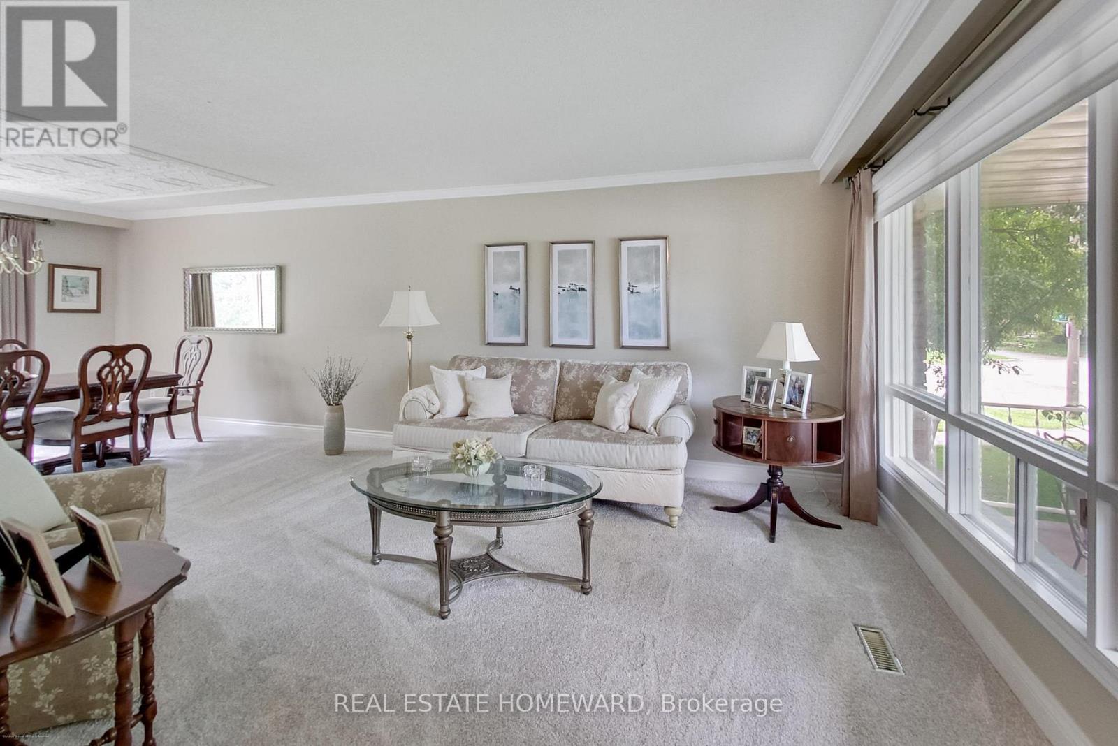 3 Emmeloord Crescent, Markham, Ontario  L3R 1P7 - Photo 11 - N13488326