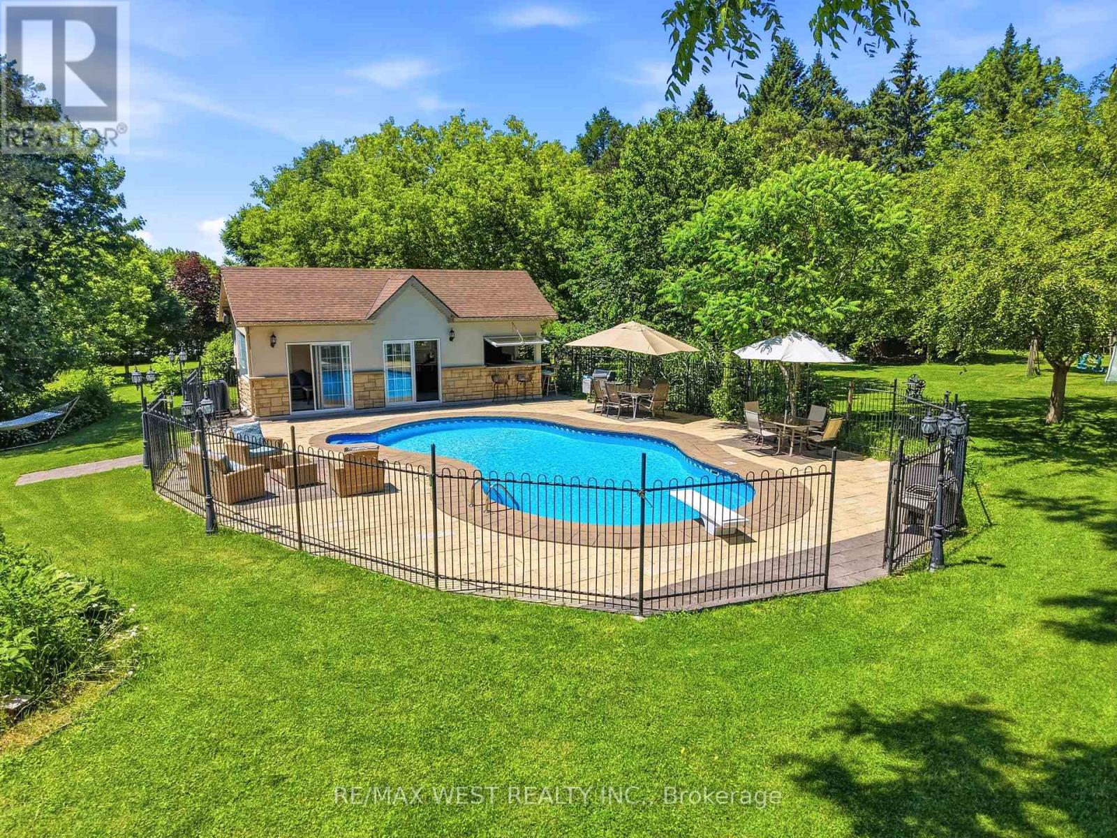 2 Kingswood Drive, King, Ontario  L7B 1K8 - Photo 25 - N13488504