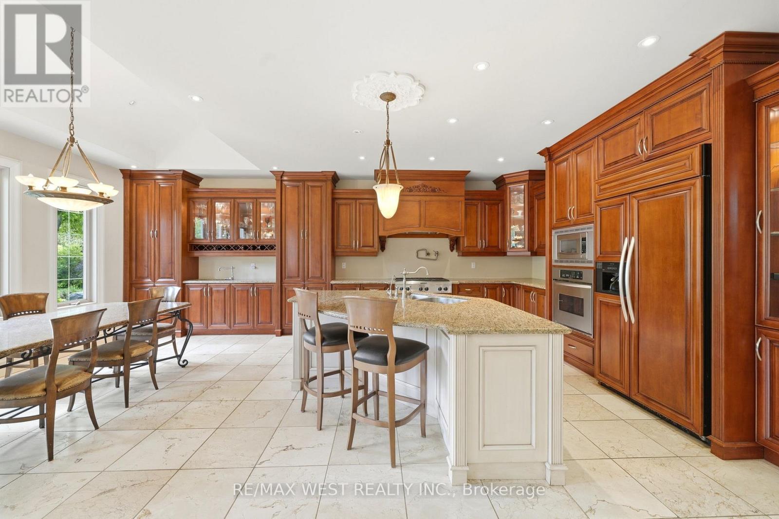 2 Kingswood Drive, King, Ontario  L7B 1K8 - Photo 6 - N13488504