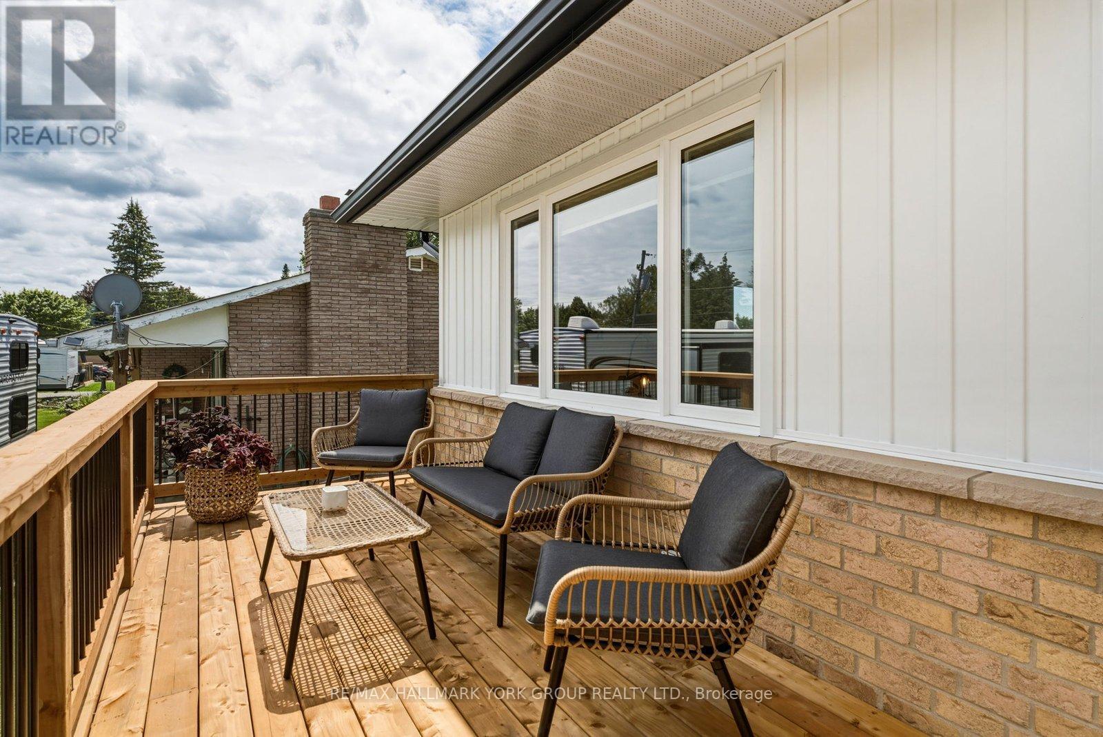 54 Twmarc Avenue, Brock, Ontario  L0K 1A0 - Photo 4 - N13488582