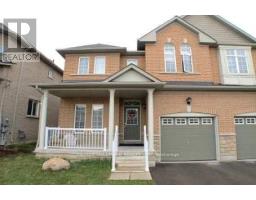 135 MAROON DRIVE, Richmond Hill, Ontario