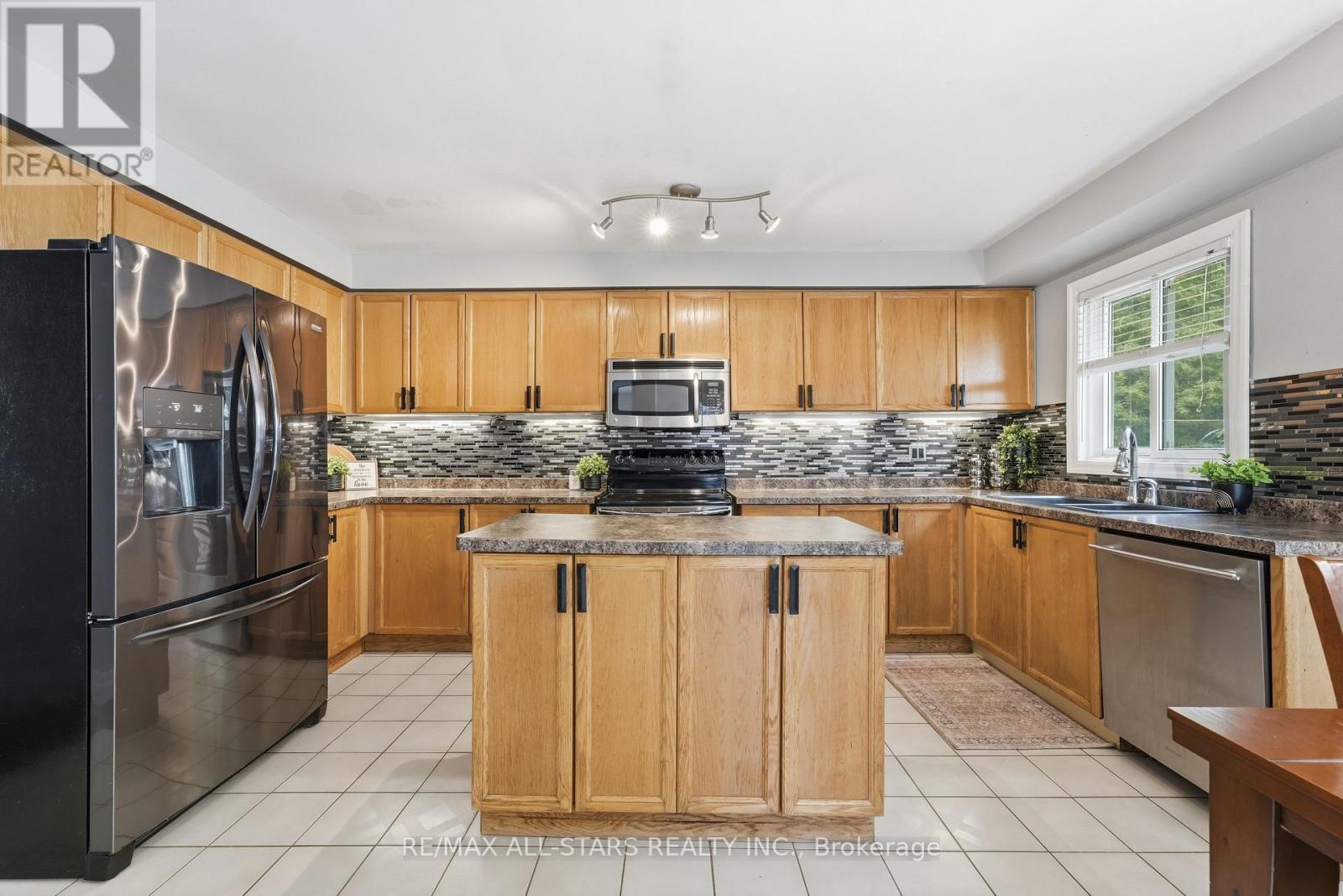 11 Sherie Drive, Georgina, Ontario  L4P 3R3 - Photo 22 - N13489190