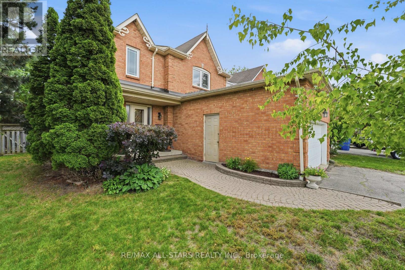 11 Sherie Drive, Georgina, Ontario  L4P 3R3 - Photo 6 - N13489190