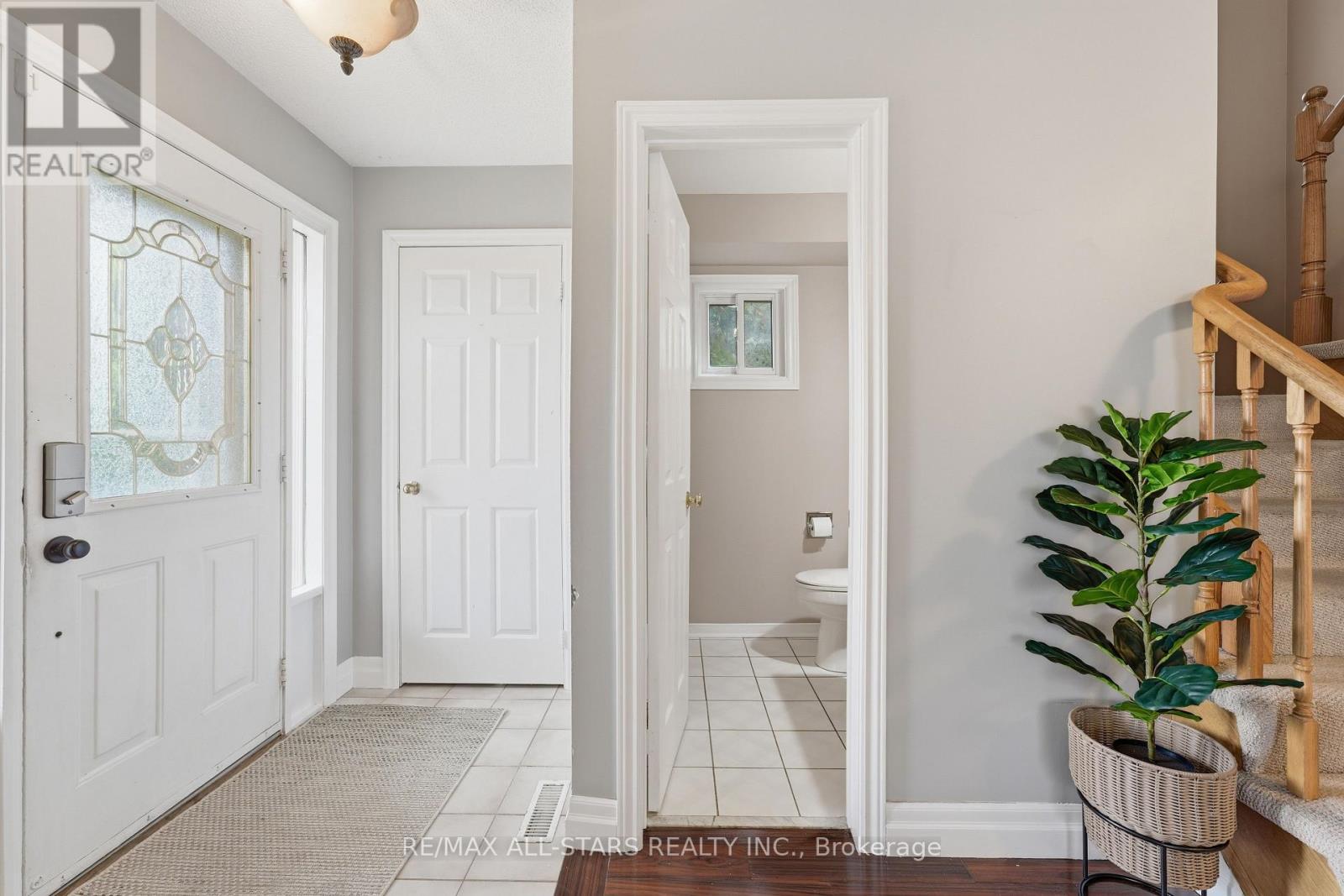 11 Sherie Drive, Georgina, Ontario  L4P 3R3 - Photo 8 - N13489190