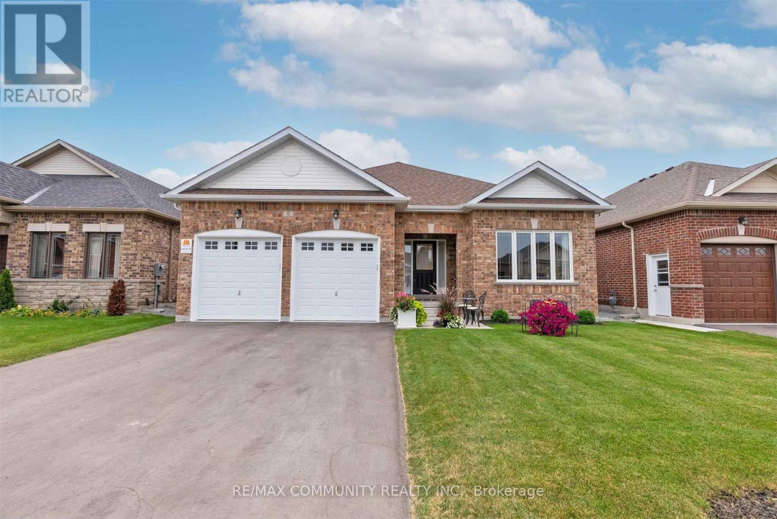 5 POLLOCK AVENUE, Brock, Ontario