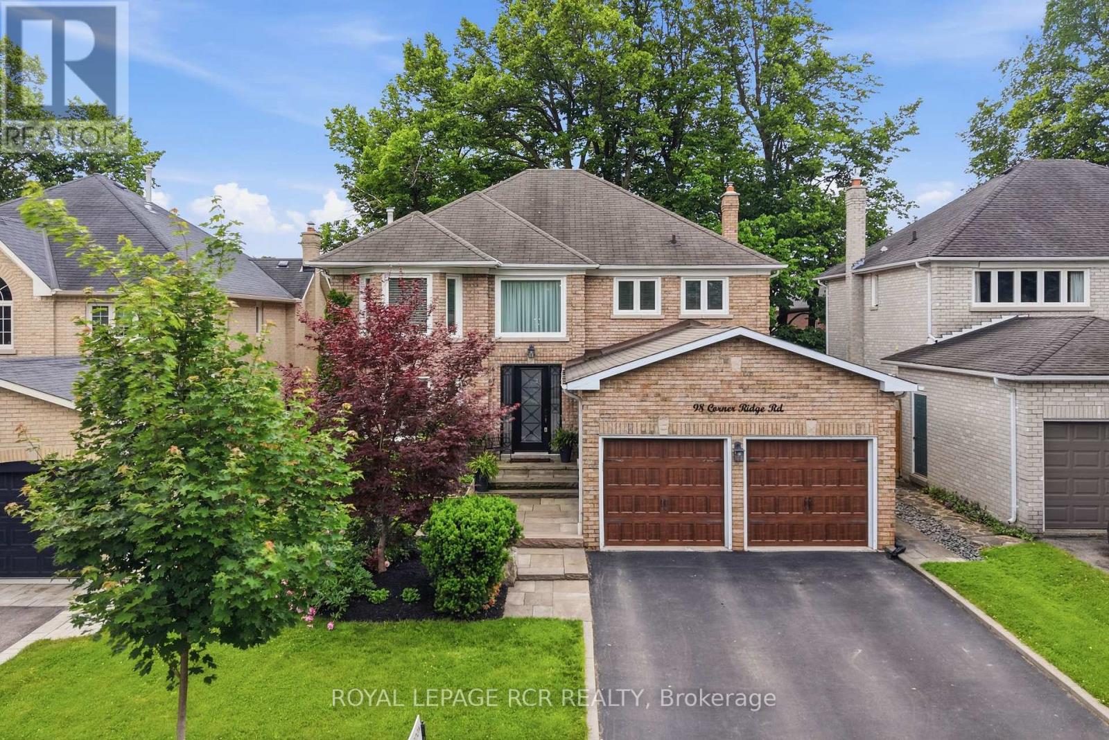 98 CORNER RIDGE ROAD, Aurora, Ontario