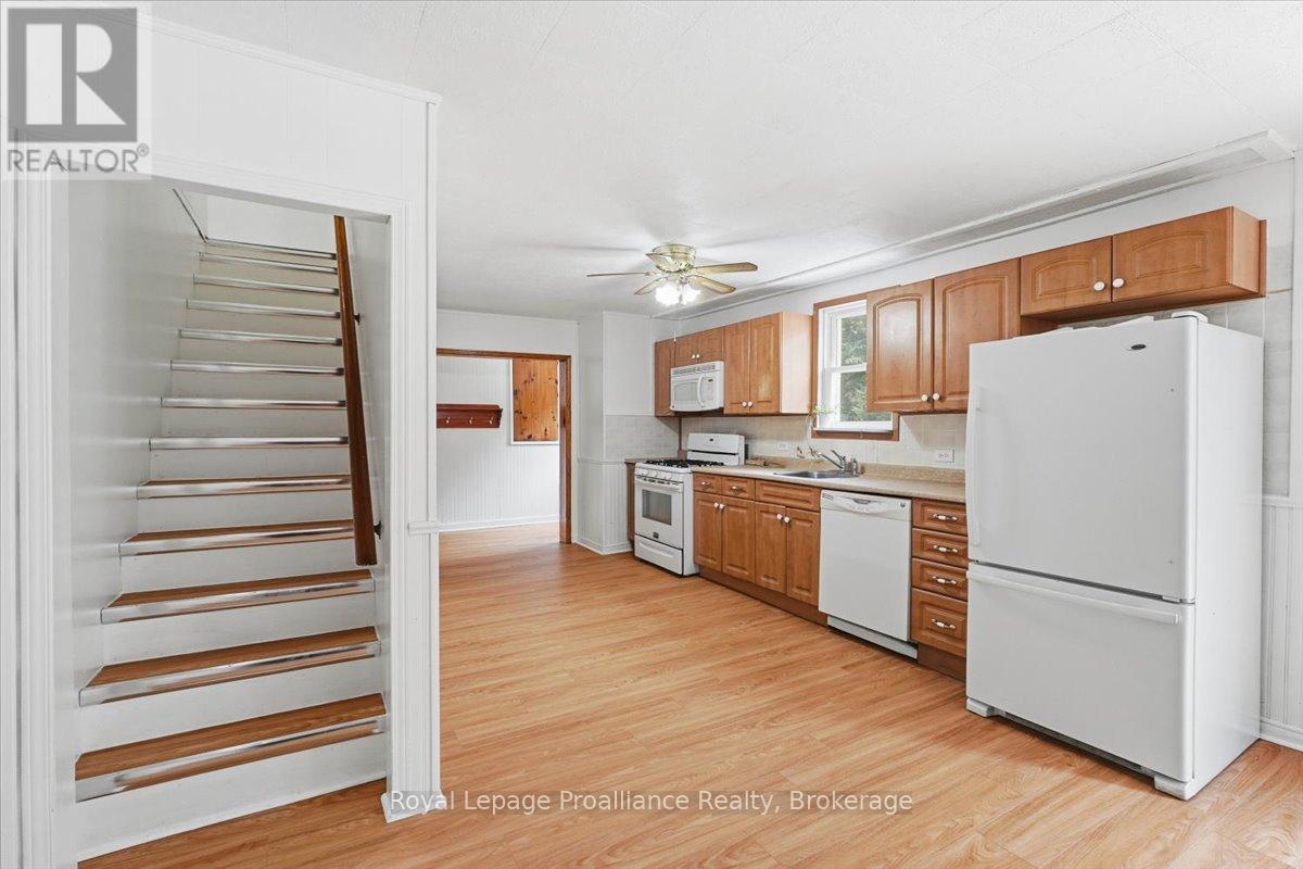 405 Elzevir Road, Tweed, Ontario  K0H 1P0 - Photo 12 - X13489822