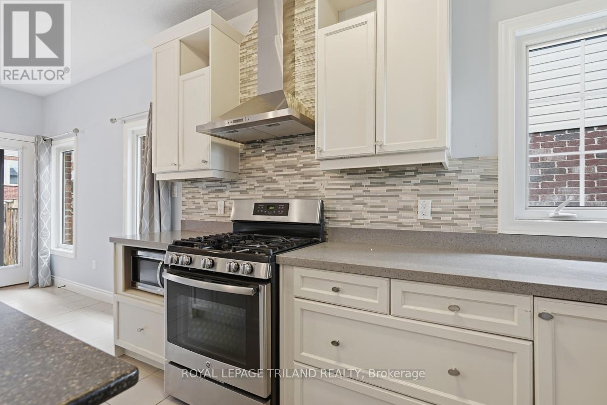 989 Roulston Crescent, London North, Ontario  N6H 0E8 - Photo 12 - X13489922