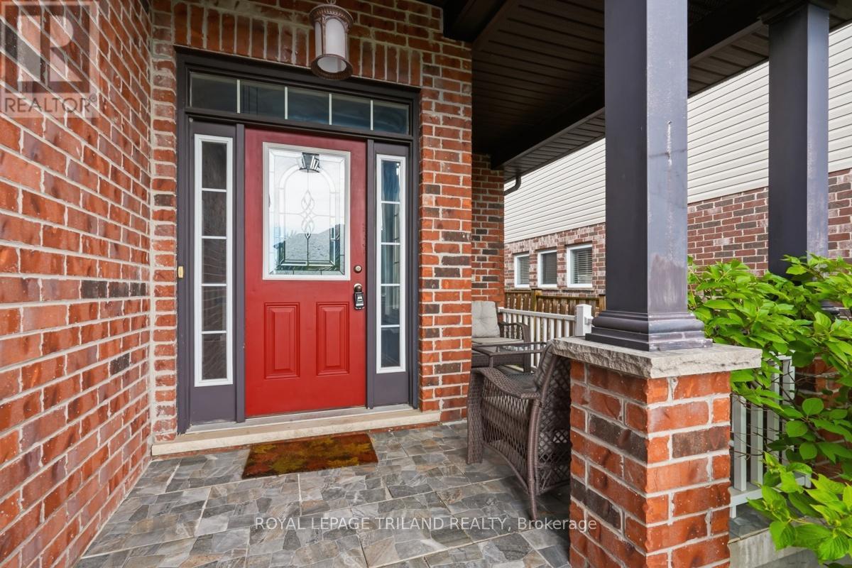 989 Roulston Crescent, London North, Ontario  N6H 0E8 - Photo 3 - X13489922