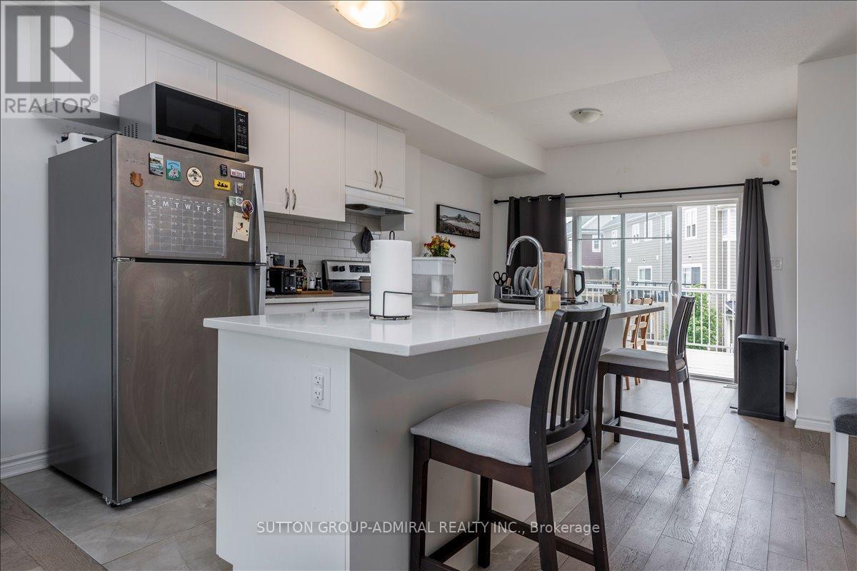 26 Village Gate Drive, Wasaga Beach, Ontario  L9Z 0J7 - Photo 7 - S13488140
