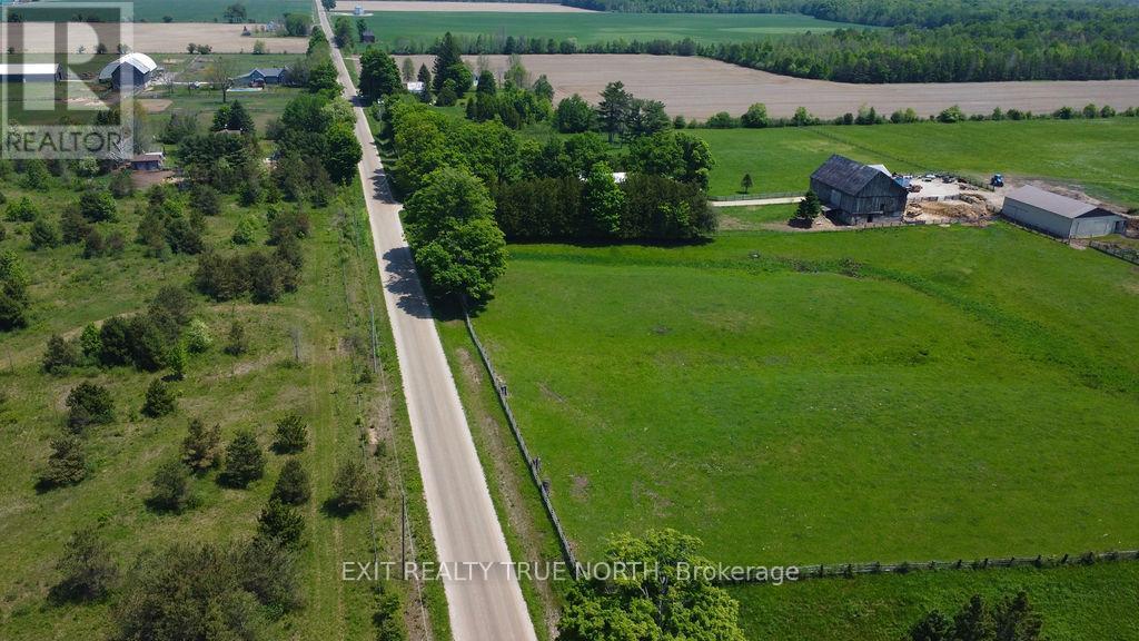 199 3 Concession Road W, Tiny, Ontario  L0L 2T0 - Photo 3 - S13488764
