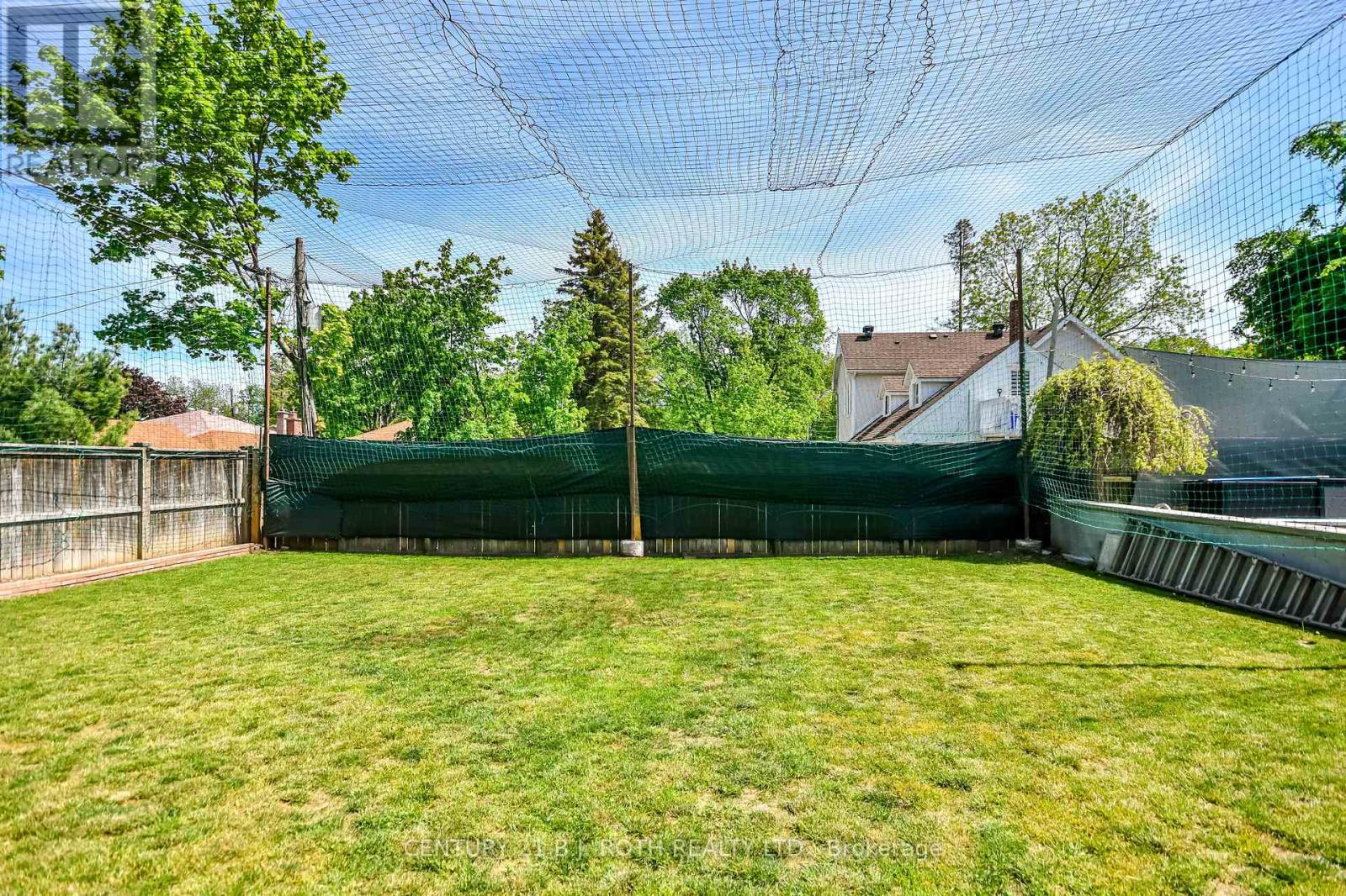 7 Wesley Street, Barrie, Ontario  L4N 2A4 - Photo 35 - S13488806
