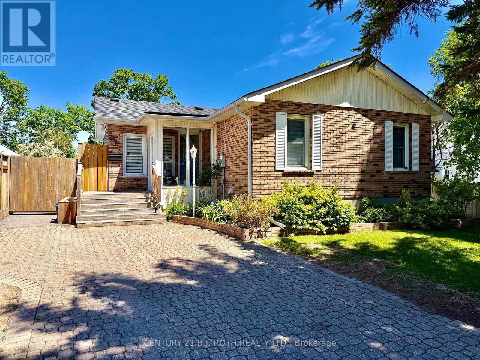 7 Wesley Street, Barrie, Ontario  L4N 2A4 - Photo 39 - S13488806