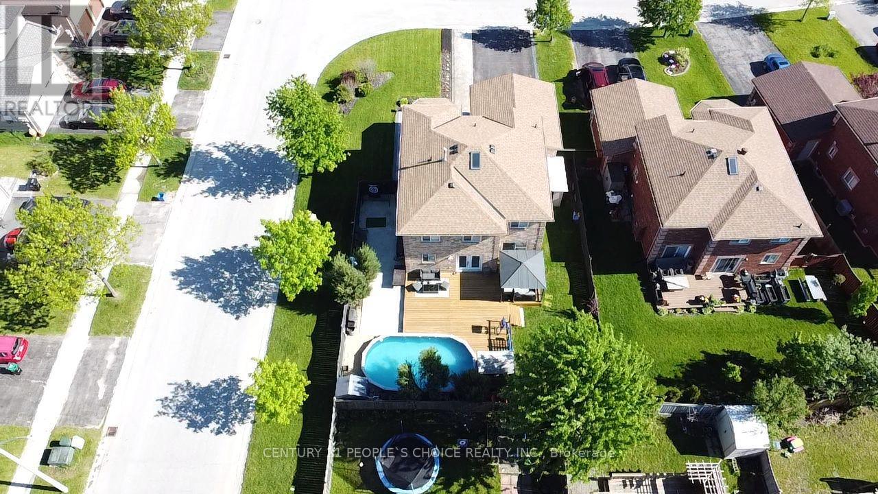 2 Irene Drive, Barrie, Ontario  L4N 0Y7 - Photo 2 - S13488976