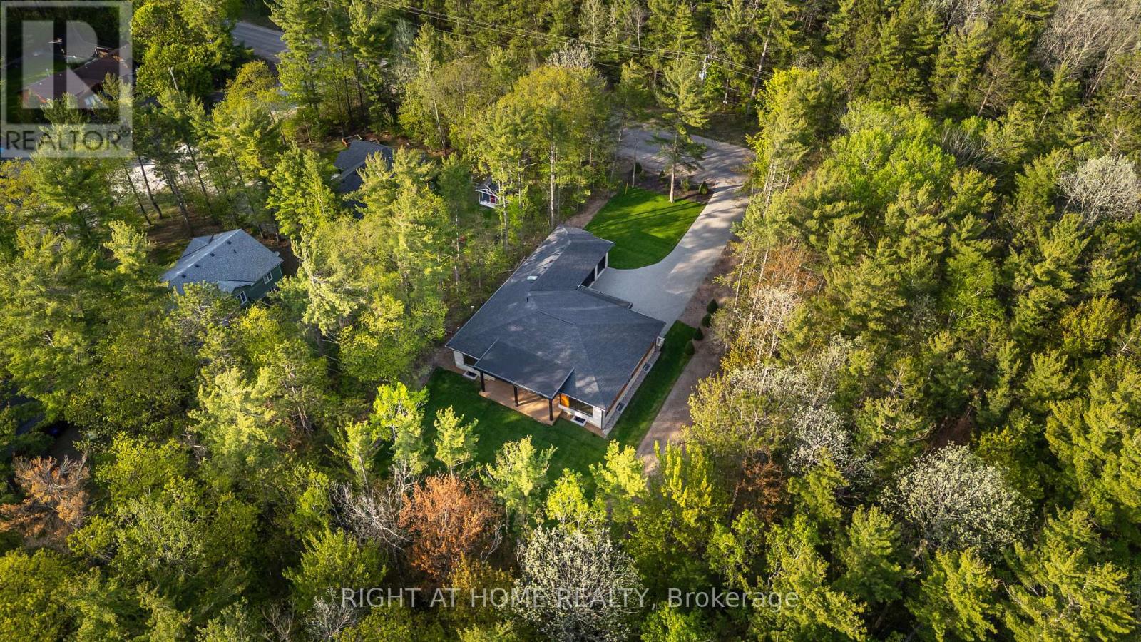 1318 Tiny Beaches Rd S Road, Tiny, Ontario  L0L 2T0 - Photo 39 - S13489112