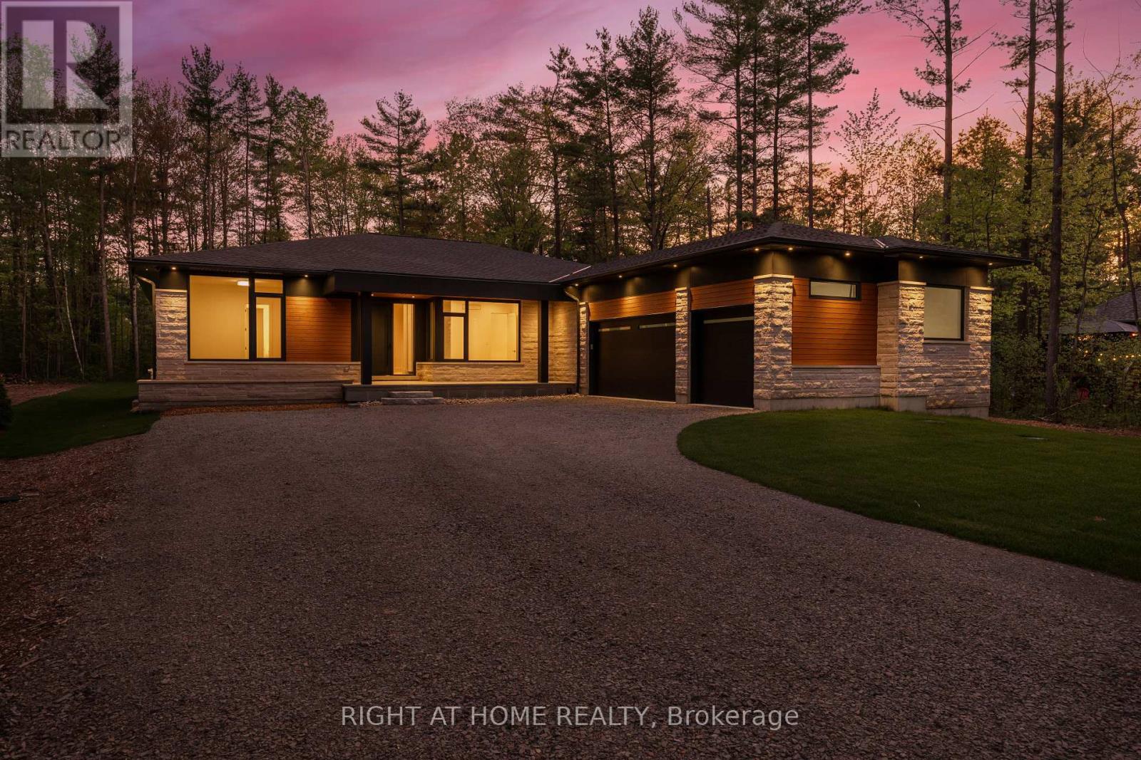 1318 Tiny Beaches Rd S Road, Tiny, Ontario  L0L 2T0 - Photo 43 - S13489112