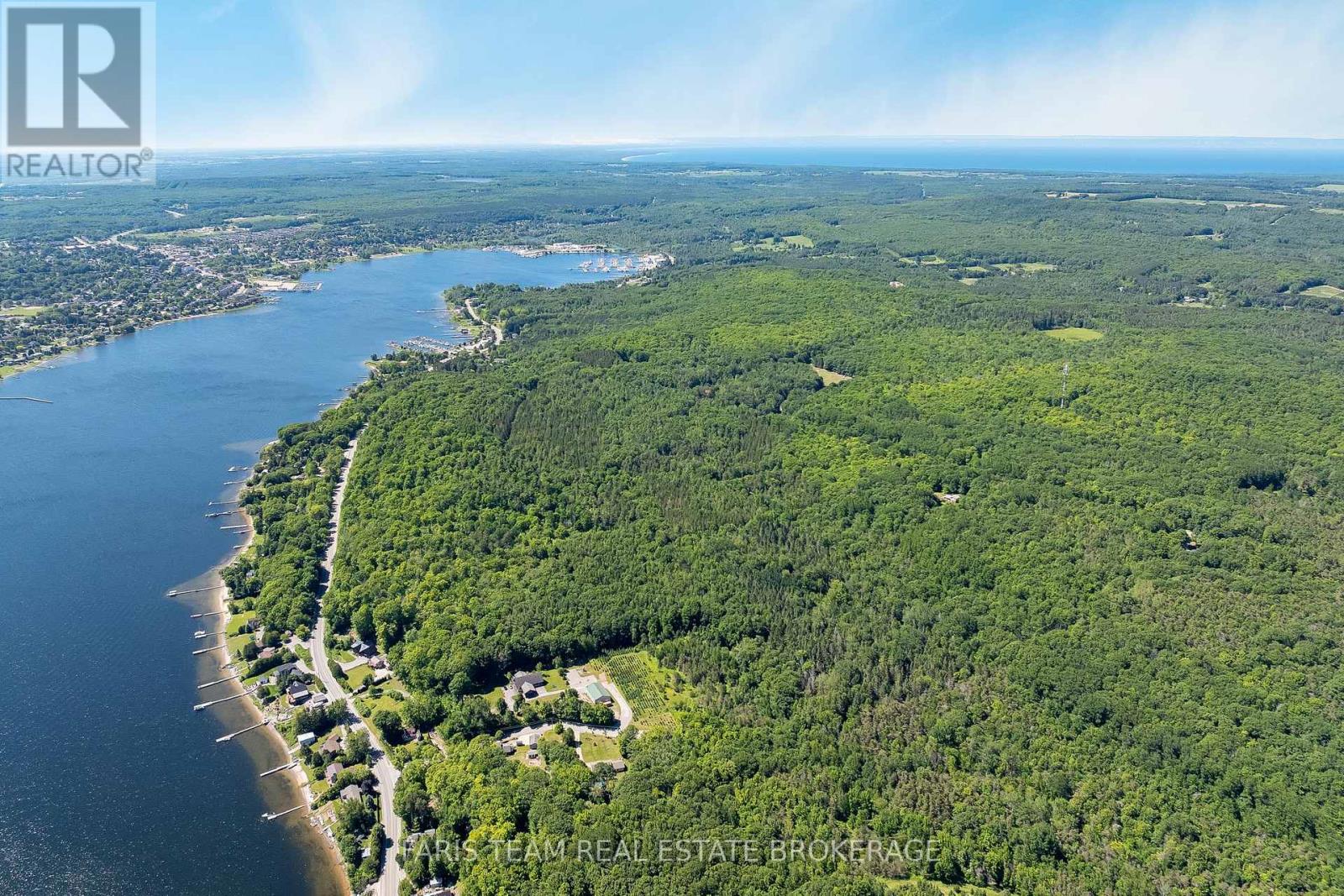 364 Champlain Road, Penetanguishene, Ontario  L9M 1S4 - Photo 3 - S13489390