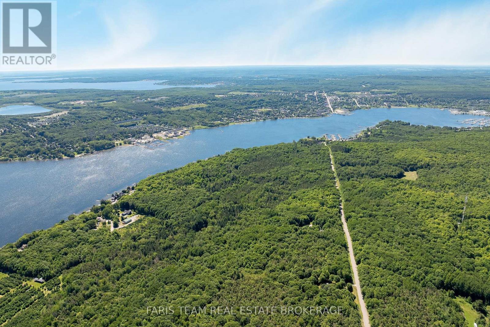 364 Champlain Road, Penetanguishene, Ontario  L9M 1S4 - Photo 7 - S13489390