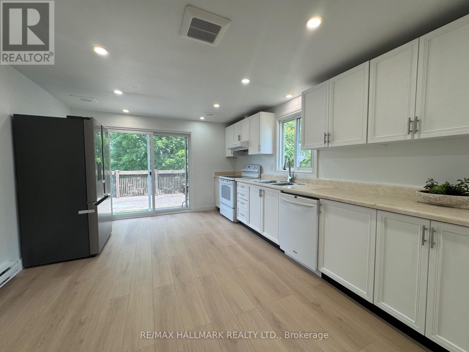 321 Sunnidale Road, Barrie (Sunnidale), Ontario  L4N 5R1 - Photo 6 - S13489468