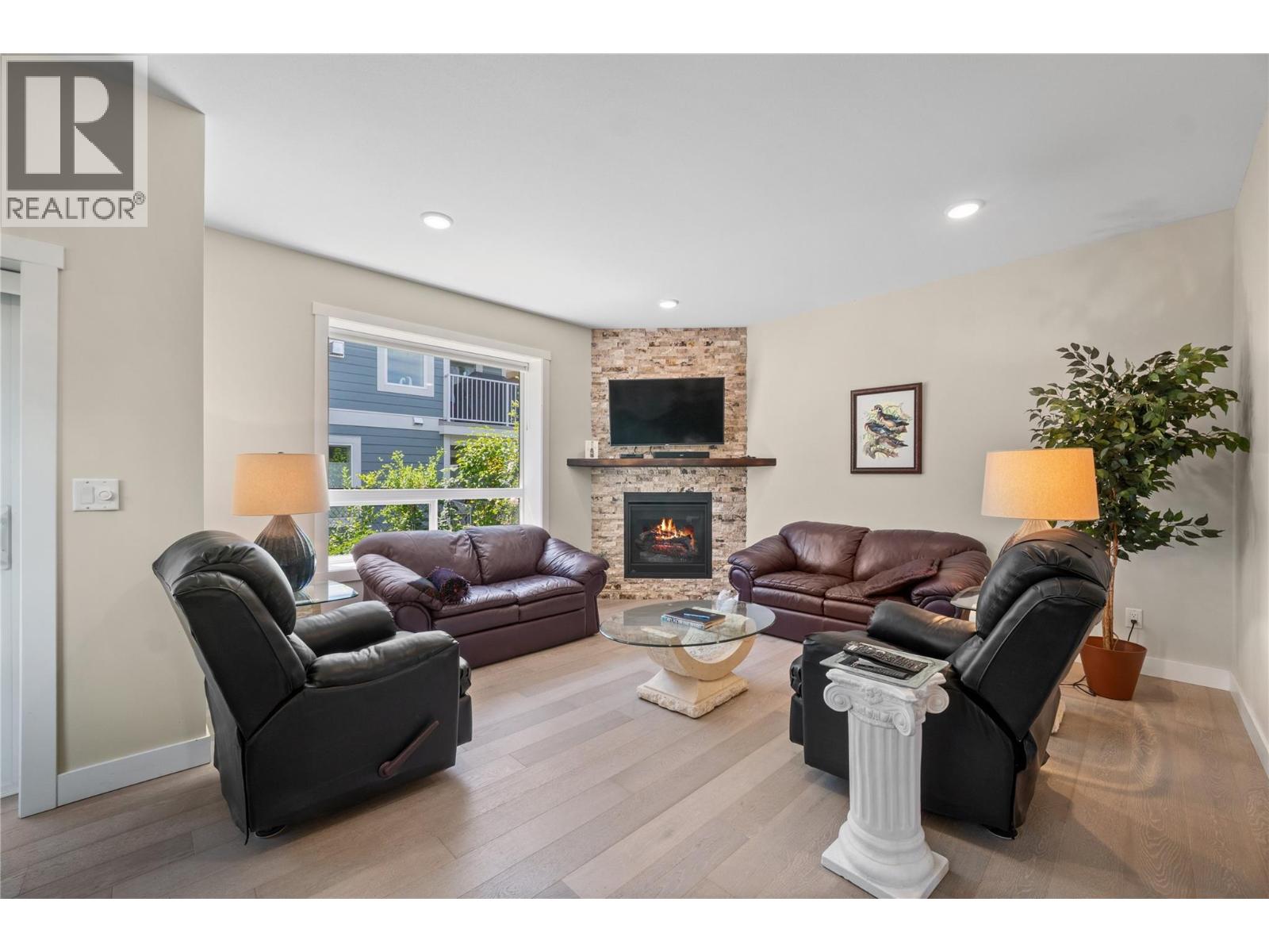1791 10 Street SW Unit# 2, Salmon Arm, British Columbia  V1E 0E9 - Photo 12 - 10392551