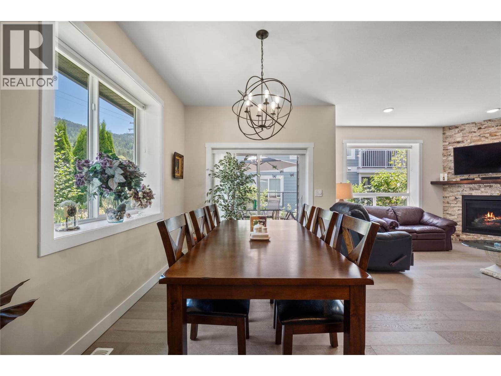 1791 10 Street SW Unit# 2, Salmon Arm, British Columbia  V1E 0E9 - Photo 9 - 10392551