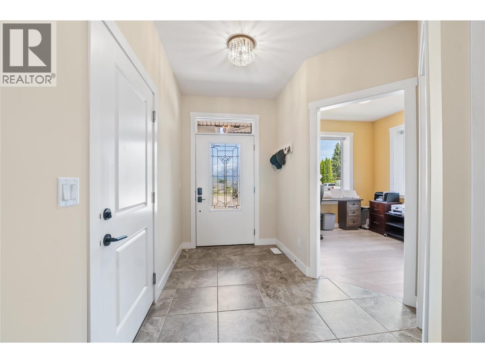 1791 10 Street SW Unit# 2, Salmon Arm, British Columbia  V1E 0E9 - Photo 25 - 10392551